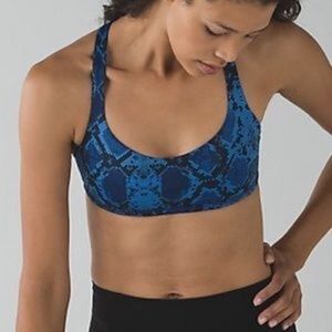 LULULEMON FREE TO BE WILD BRA SNAKE PRINT - Size 8